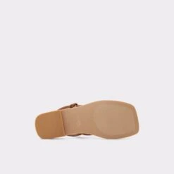 SaleBeraeldarStrappy Flat Sandal -Lightweight Shop beraeldar beige 271 001 043 alt6 sq gy 2000x2000