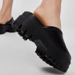 BigleasePlatform Mule - Lug Sole -Lightweight Shop biglease black 001 001 043 look part sq nt 1200x1200