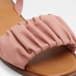 SaleBreldenSlide Sandal -Lightweight Shop brelden pink 670 002 043 alt4 sq nt 1200x1200