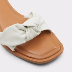 &New NewCarranariaSlide Sandal -Lightweight Shop carranaria white 100 001 043 alt4 sq gy 2000x2000