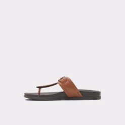 DeckslideT-strap Sandal 9 DeckslideT-strap Sandal -Lightweight Shop deckslide brown 220 001 025 alt2 sq gy 2000x2000