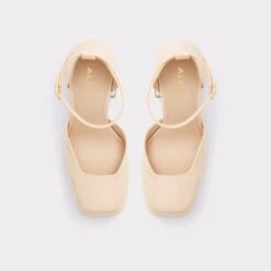 Final Sale - The Item Cannot Be ReturnedEmjayHeeled Mary Janes - Cup Sole -Lightweight Shop emjay beige 270 002 033 alt5 sq gy 2000x2000