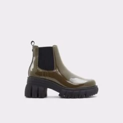 Final Sale - The Item Cannot Be ReturnedFairlaneChelsea Boot - Lug Sole