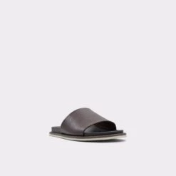 GentslideSlide Sandal -Lightweight Shop gentslide brown 201 001 043 alt3 sq gy 2000x2000