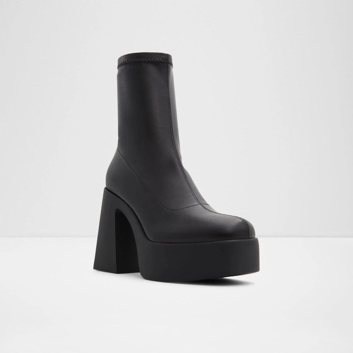 LightweightGrandstepChelsea Boot - Block Heel 4 LightweightGrandstepChelsea Boot - Block Heel - Image 4