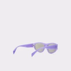 Final Sale - The Item Cannot Be ReturnedGwussiSunglasses -Lightweight Shop gwussi purple 500 alt2 sq gy 2000x2000