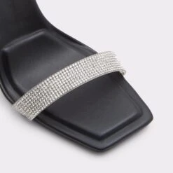 Final Sale - The Item Cannot Be ReturnedOnardonitaHeeled Sandal - Cup Sole -Lightweight Shop onardonita black 009 002 029 alt4 sq gy 2000x2000