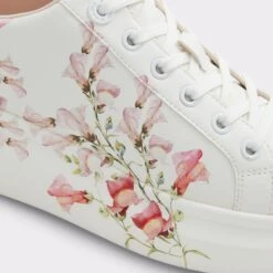 PeonoLow Top Sneaker - Flatform -Lightweight Shop peono white 110 002 038 alt4 sq gy 2000x2000