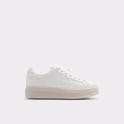 PuffloveLow Top Sneaker - Flatform