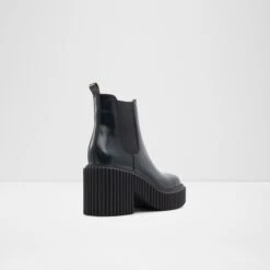 Final Sale - The Item Cannot Be ReturnedUpgradeChelsea Boot - Lug Sole -Lightweight Shop upgrade green 301 001 042 alt1 sq nt 1200x1200