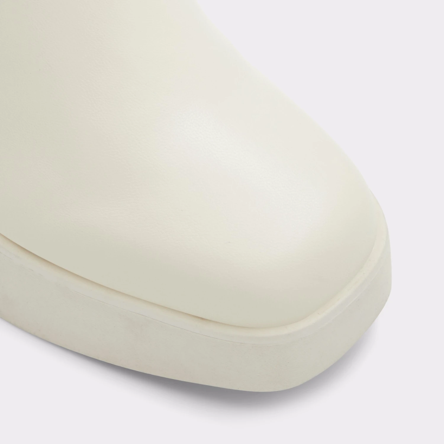 LightweightUpstepChelsea Boot - Lug Sole 5 LightweightUpstepChelsea Boot - Lug Sole - Image 5