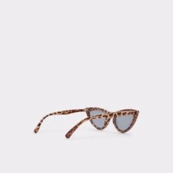 Final Sale - The Item Cannot Be ReturnedVorewenCat Eye Sunglasses -Lightweight Shop vorewen brown 240 alt2 sq gy 2000x2000