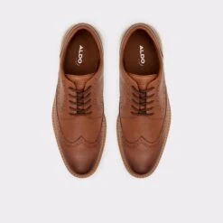 SaleWingstrollOxford Shoe -Lightweight Shop wingstroll brown 220 001 034 alt5 sq gy 2000x2000
